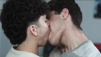 Bare Twinks: Action Cum Shots - Bareback Men