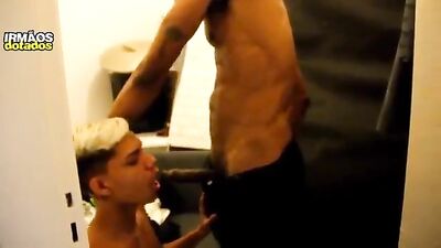 Black Muscle Boys: Oral Porn Action Amateur Hung Brothers!