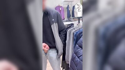 Groceries Groping: Hard In The Aisles