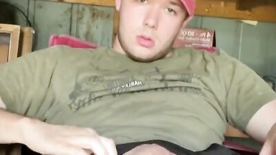 Circle Jerk Cum Fest: Blond Muscle Boys Web-Cam Porn!