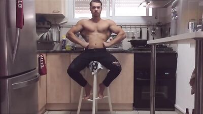 Muscle God Hunk Flex: Gay Porn Tubes Ultimate Muscle Fantasy