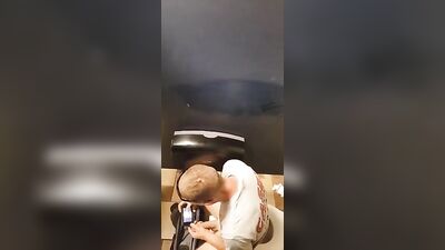 Public Fetish: Caught Looking Over Stall at BWC