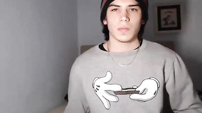 Stripping Cute Amateur Models on Web-Cam