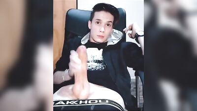 Big Cute Super Fat Handsome Models Solo Cock Wanking Adventure