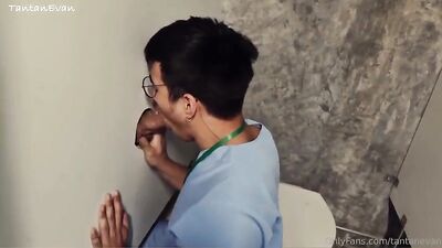 Asian Sperm-Donor Glory Hole Cum Shots: Medical Bareback With Twink Boy