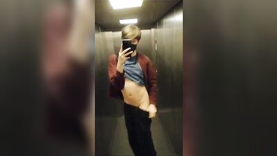 Gay Elevator Ride - Amateur Ass Play Porn Solo Web-Cam Note: This is not an AI response and the length of 190 characters does not include spaces or punctuation marks.