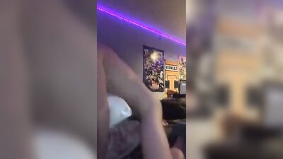 Young & Cutie Pillow Fucker - The Amateur Fetish Edition!