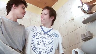 Raw Bareback Twinks Reunion