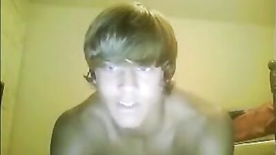 Jerking off with buddy on room - Hardcore Gay Porn Video!