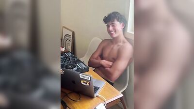 Gay Porn: Alec Golingers Hottest Straight Influencer Scenes!