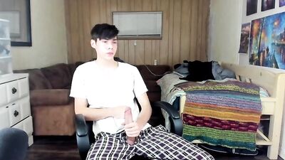 Big Cock Twink Explosion: Cum Shots and Handjobs Galore!