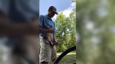 Outdoor Bliss: Young Twinks Cum in Public Webcam Shoots!