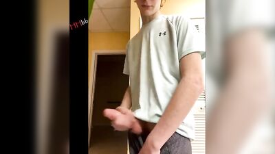 Cumming Ginger Lads! - A Video Guide for Straight Boys Admiring Handsome Cute Models with Big Cocks.