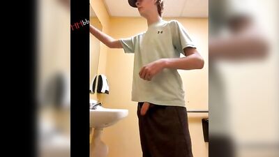 Cumming Ginger Lads! - A Video Guide for Straight Boys Admiring Handsome Cute Models with Big Cocks.