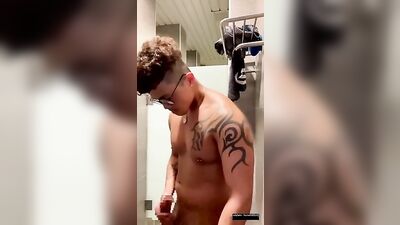 Asian Muscle Hunk Cumshots: Twink Thrills in Gay Porn Video!