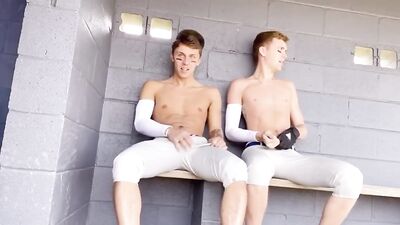 Bareback Bounty Hunters - Public Riding Twinks