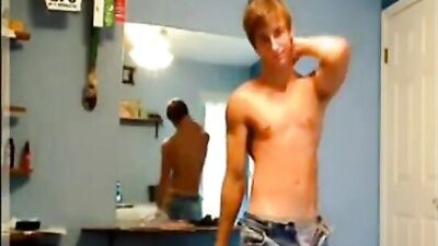 Fit Guys & Muscle Boys - Big Cock Solo Wank