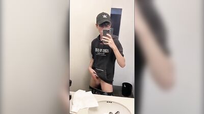 Mirrorcam Hotboy Cums in the Bathroom: A Cap-tastic Straight Boy Experience!