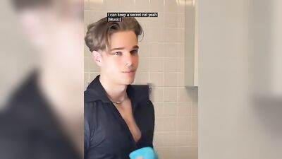 Gangbang Desire with Philipp 9! Music Web-Cam XXX!