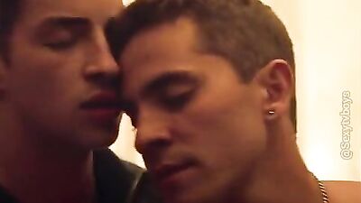 Manu Ríos & André Lamoglia: Steamy Action with Muscular Boys!