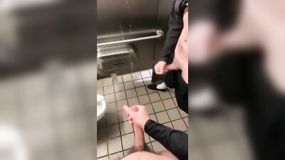 Gay Porn - Amateur Cumshots & Wanking! (190 characters)