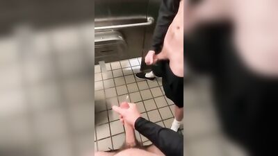 Gay Porn - Amateur Cumshots & Wanking! (190 characters)