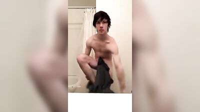 Cute Towel Rack Guy: Handsome Big Cocks Solo Straight Boys Model!