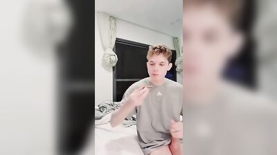 Soggy Twinkie Cum Shot Fun!