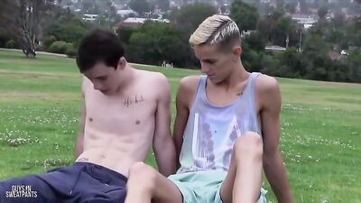 College First-timers: Freshmens Gay Porn Debut!