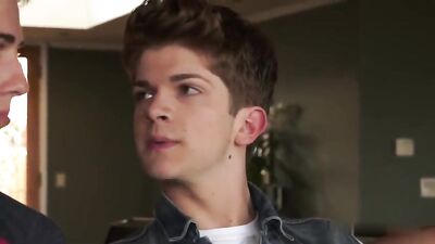 College Cocksuckers: A Gay Porn Video with Twinks and Big Dicks