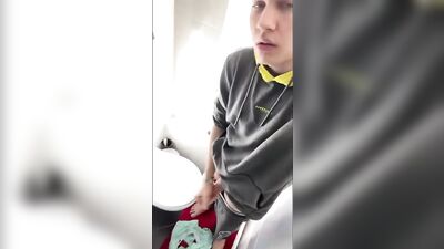Gay Boys Porn Toilet Fun - Amateur Cum Shots