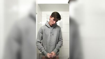Gay Bathroom Boys Porn - Hoodie Guys Horny Escapades Revealed!