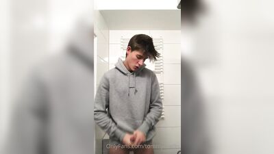 Gay Bathroom Boys Porn - Hoodie Guys Horny Escapades Revealed!