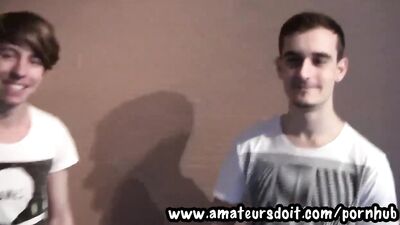 Carter and Nic Are Vanilla Twinks and Its not long before they 69