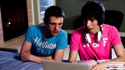 Next Door Twink - Max Payne 2