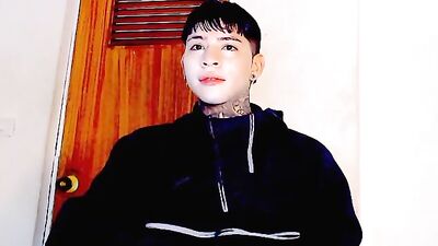 Beautiful Latino Teen Cumshot - Mega Explosion!