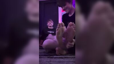 Daddys Foot Fetish Fun with Jonas Bridges!