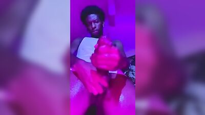 Black Amateur Boy Cumshot: The Ultimate Wanking Experience