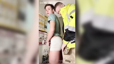 The Workmans Boy: Bareback Daddy and Twink Cam Cream Pie!