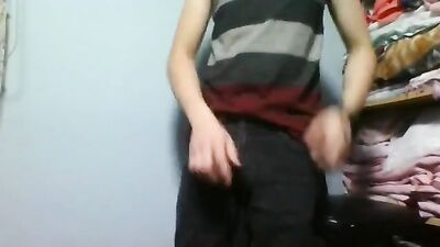 Bouncing Latino Balls: Amature Web-Cam Solo Porn Handjob!