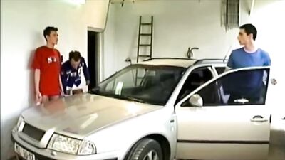 Gay Porn: Car Washing Twink Threesome with Condoms!