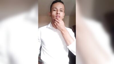 Breaking Family Secrets: A Fitness Boy Cums in the Living Room