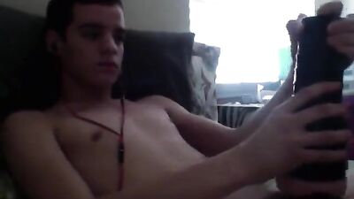 Pumped Up Twink Gay Porn Star - Handjob Adventures