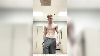 Swimmer Pauls JO After Practice - A Cumshot in the Car!