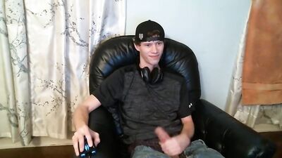 Young & Funny Twink - A XXX Experience! (186 characters)