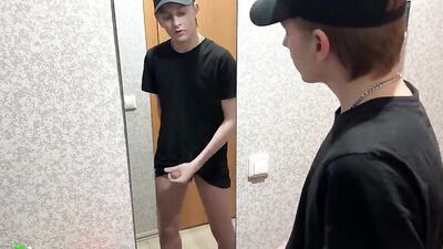 Gay Porn Mirror Jerk-Off: The Ultimate Guide to Self-Pleasure!