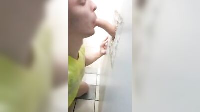 Brit Toms GloryHole Adventure: Public Outdoor Oral Extremes!