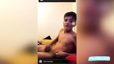 Quick Bedroom Antics: Gay Porn Video with Hot Men and Exciting Action!