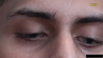 Cum in the Latino Sillón while Watching Solo Porn