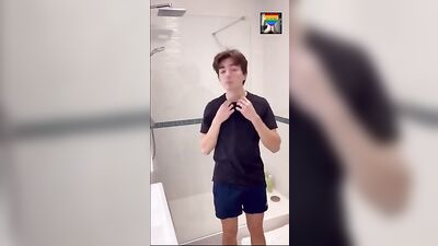 Take A Shower And Cum Again! Web-Cam Solo Sex Excitement